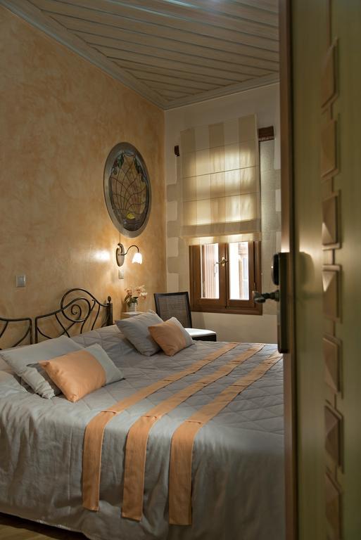 Ionas Boutique Hotel Chrissi Akti Chania Exterior foto