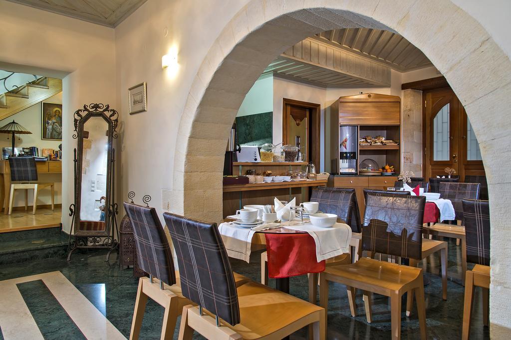 Ionas Boutique Hotel Chrissi Akti Chania Exterior foto