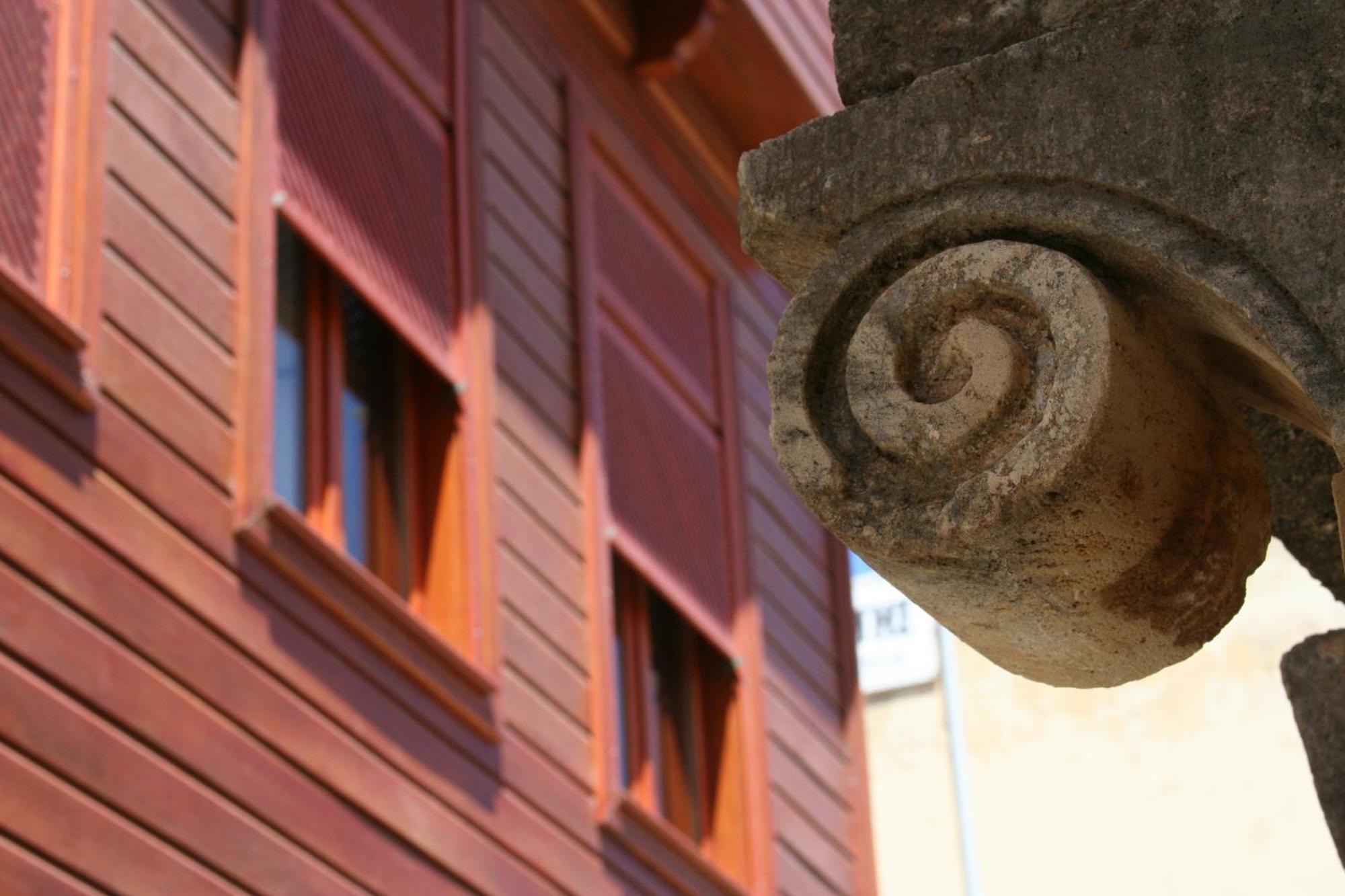 Ionas Boutique Hotel Chrissi Akti Chania Exterior foto