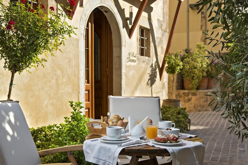 Ionas Boutique Hotel Chrissi Akti Chania Exterior foto