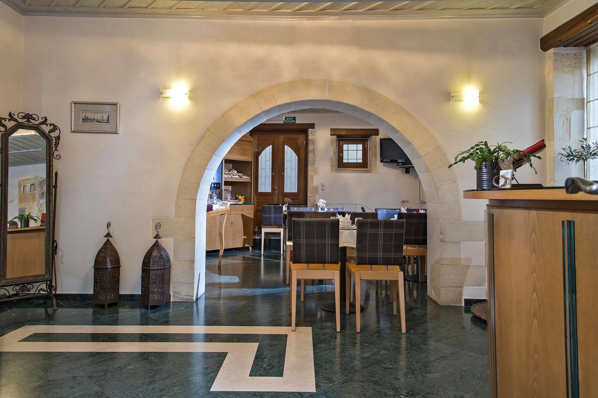 Ionas Boutique Hotel Chrissi Akti Chania Exterior foto